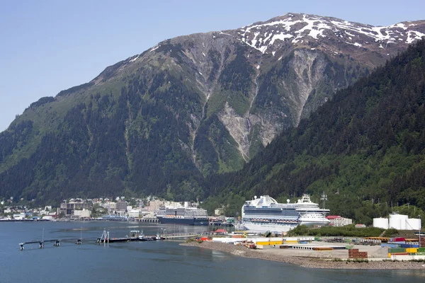 Крейсерська до Аляски капіталу — стокове фото