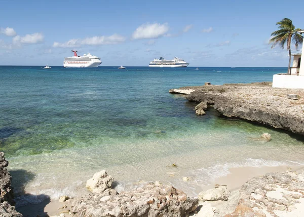 Bezoeken van Grand Cayman — Stockfoto