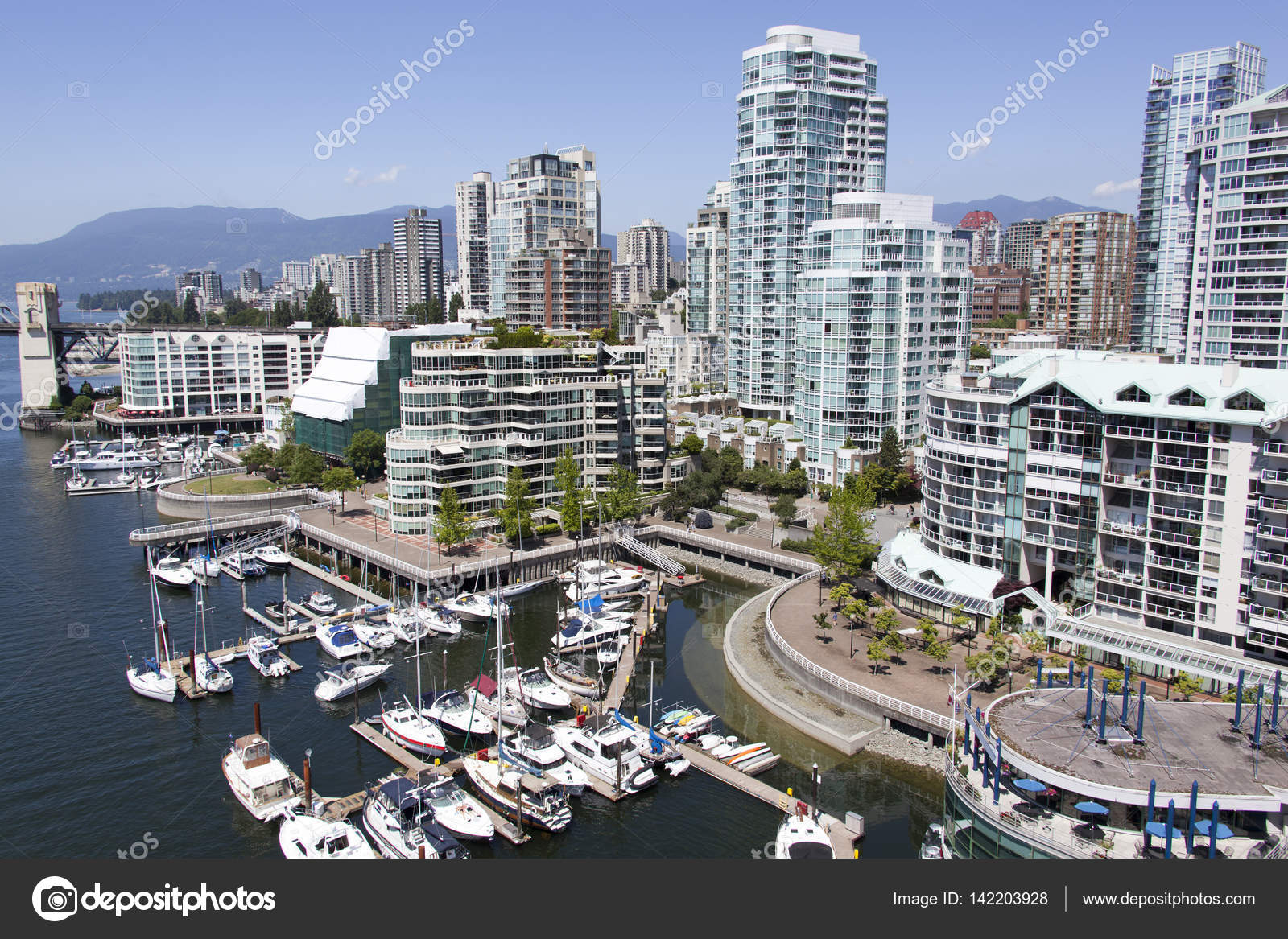 Vancouver Davie Village Stock Photo by ©ramunas 142203928