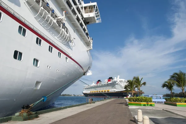 Nassau cruiseschepen — Stockfoto