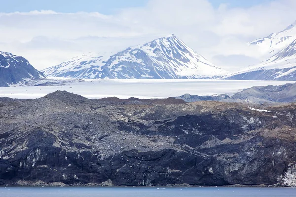 Alaska's Black Glacier — Stock Photo, Image