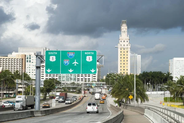 Wejście do Miami Downtown — Zdjęcie stockowe