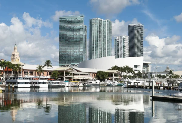 Miami Marina reflecties — Stockfoto