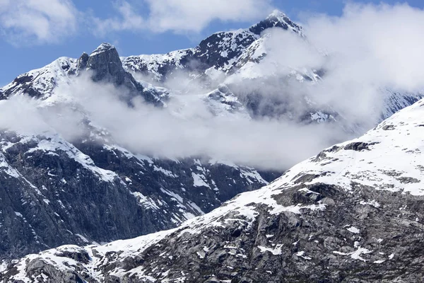 Montagne innevate dell'Alaska — Foto Stock