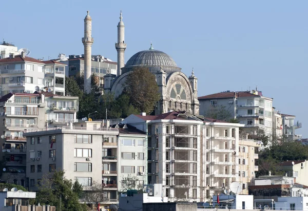 Istanbul Residential District Mosque — Stock Photo, Image