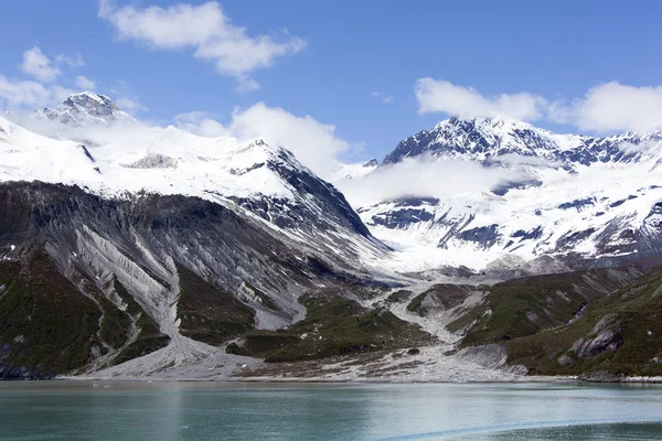 Alaszkai gleccser öbölben hegyek — Stock Fotó