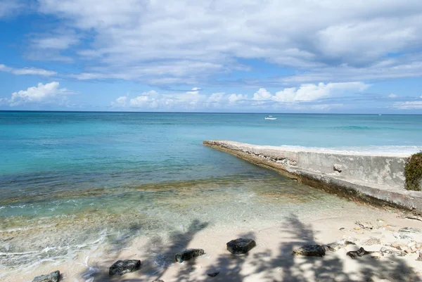 Praia de ilha Grand Turk — Fotografia de Stock