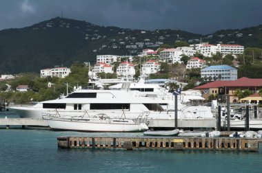 St Thomas Adası Marina