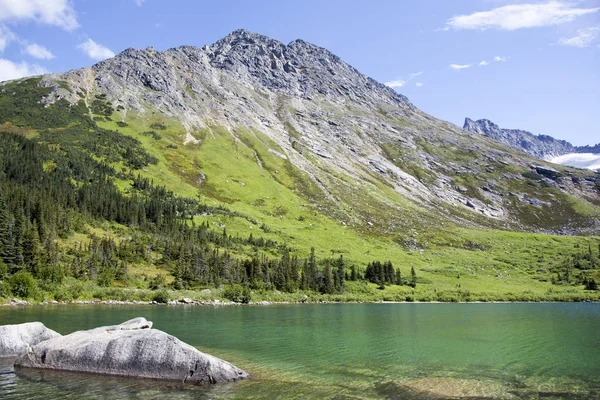 Alaska's Upper Dewey Lake — Stockfoto