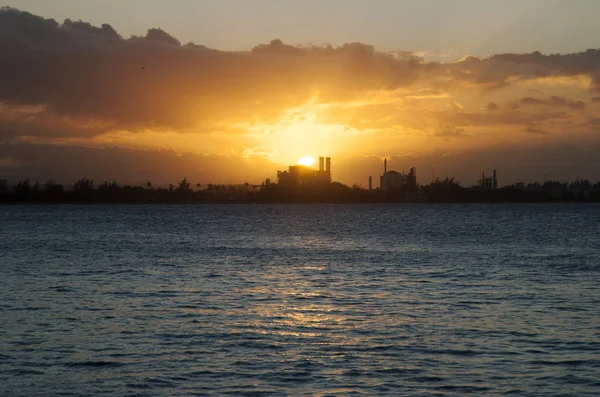 Industrial Sunset in San Juan Bay — Stock Photo, Image