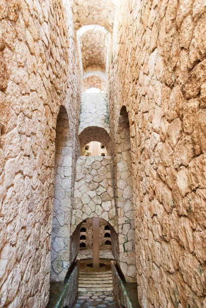 Smalle Ingang Hoog Plafond Van Moderne Christelijke Kapel Playa Del — Stockfoto