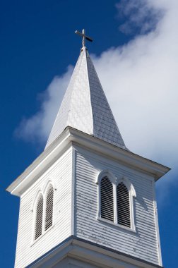 Key West 'teki Metodist kilisesinin beyaz renkli ahşap kulesi (Florida).