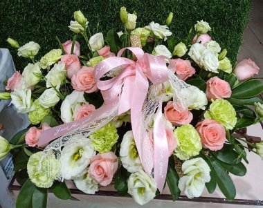 Beautiful Pink white  roses bouquet, great as Wedding ,proposal , valentine day,  mother`s day bouquet  or party holiday gift present 