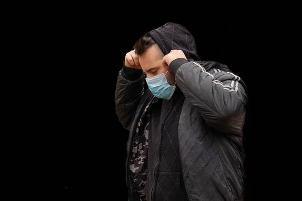 Man Met Masker Hem Beschermen Tegen Het Coronavirus Corona Virus — Stockfoto