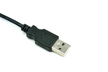 Siyah kabloyla beyaz üzerinde izole edilmiş usb f konnektörü