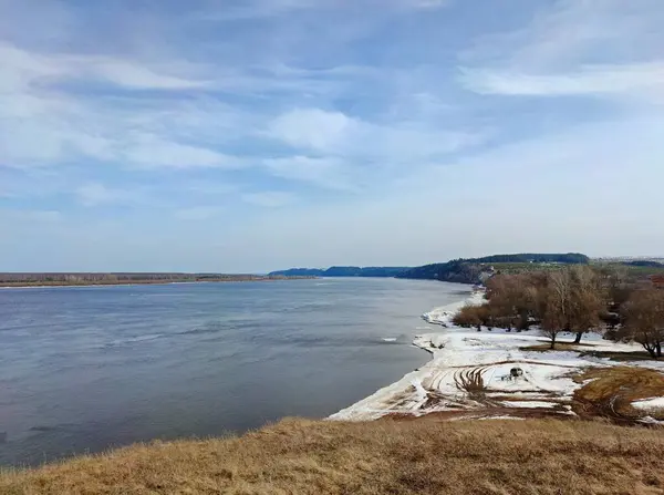 Spring Sunny Landscape View River Top Slope Blue Sky Clouds — Stock Photo, Image