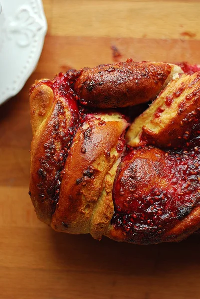 Babka Fresca Fatta Casa Con Marmellata Lamponi — Foto Stock