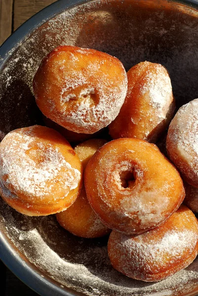 Ciambelle Fresche Allo Zucchero Velo Colazione — Foto Stock