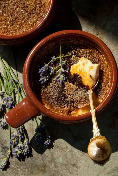 Creme Brulee Tontopf — Stockfoto