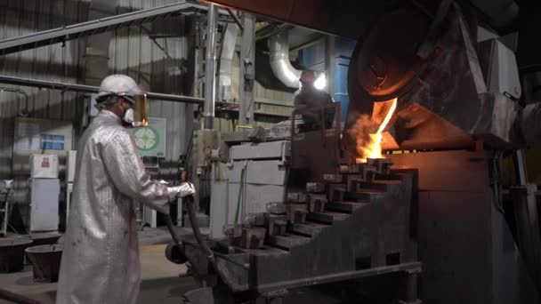 Gold Melting Process Two People Protective Clothing Working Hot Metal — Stock Video