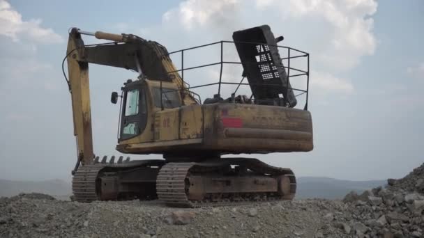 Купол Росія Серпня 2019 Робота Екскаватора Komatsu Pc400 — стокове відео