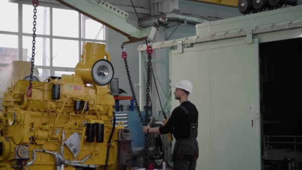 Magadan Russie Août 2019 Usine Pour Restaurer Les Moteurs Les — Video