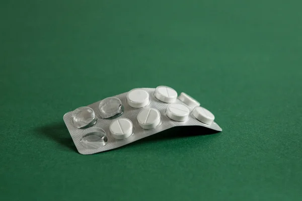 Sommige Pillen Voor Een Beter Leven Oudere Leeftijd Verrassingspillen — Stockfoto