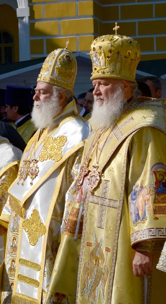 Patriarch Kirill and the other bishops on the liturgy in Kiev — Stock Photo, Image