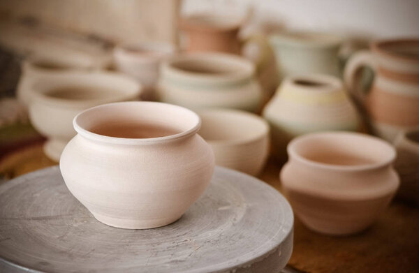 many clay pot is on the table