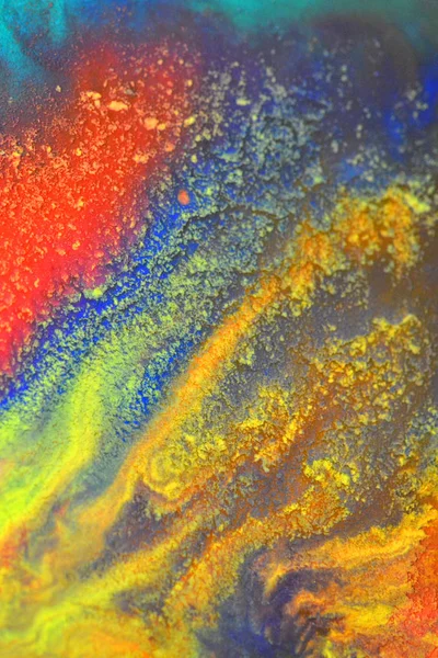 Rojo, verde, azul, amarillo colores mezclados macro fluido —  Fotos de Stock