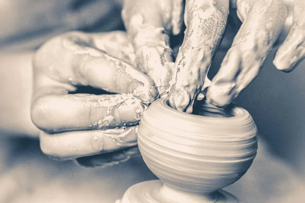 Creare un vaso di argilla — Foto Stock