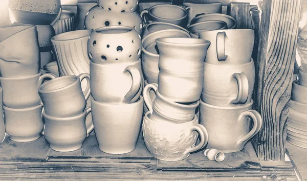 Old vintage style. Bright pottery. — Stock Photo, Image