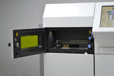Bir lazer sinterleme makine metal için açık çalışma odası