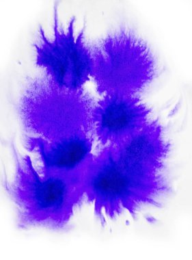 Mavi mürekkep beyaz yakın çekim kağıt üzerinde iletti.