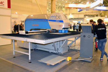 Endüstriyel makine, üretim toplama