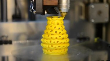 3D yazıcı dökerek sıcak plastik nozzle dan yazdırmak modeli