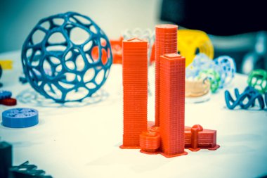 3d yazıcı tarafından yazılan soyut nesne yakın plan.