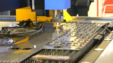 Fiber Lazer makineleri, metal kesme için