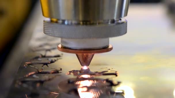 Machines laser à fibres pour la découpe des métaux 