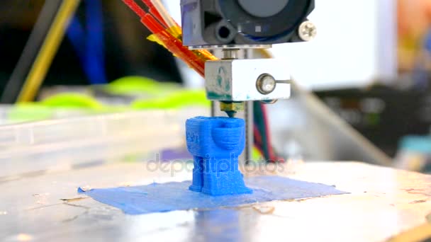 Objecten gedrukt door 3D-printer. Fused deposition modeling, Fdm. — Stockvideo