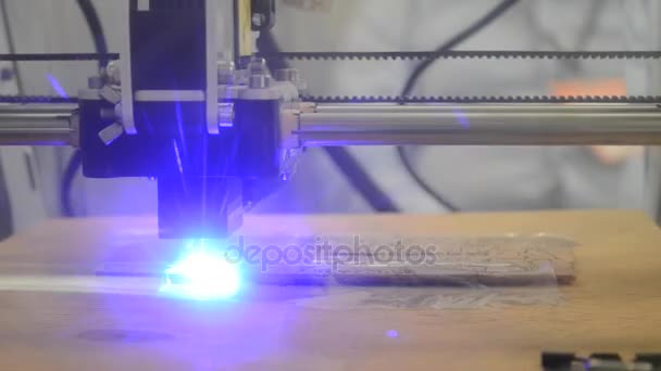 3d rayo láser de la impresora quema el patrón — Vídeo de stock