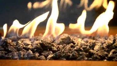 Modern bio fireplot etanol gaz yakın çekim üzerinde