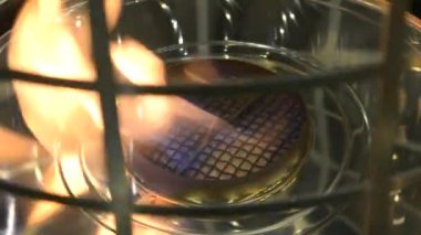 Modern bio fireplot etanol gaz yakın çekim üzerinde