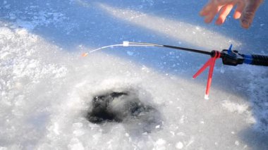 Kış balıkçılık yakın çekim.