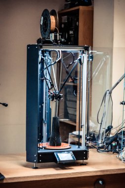 Manken üzerinde 3d yazıcı oluşturma teknolojisi