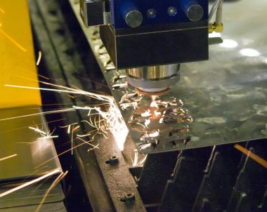Fiber Lazer makineleri, metal kesme yakın çekim için.