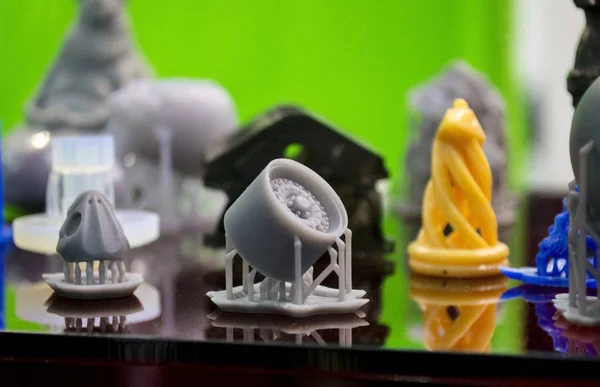 Objects photopolymer printed on a 3d printer. — Stock Photo, Image