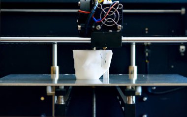 Nesneler 3D yazıcı tarafından yazdırıldı.