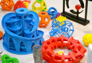 Nesneler 3D yazıcı tarafından yazdırıldı