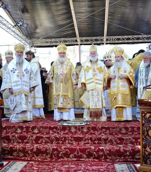 Celebration liturgy in honor of the baptism of Rus in Kiev Pechersk Lavra — Stock Photo, Image